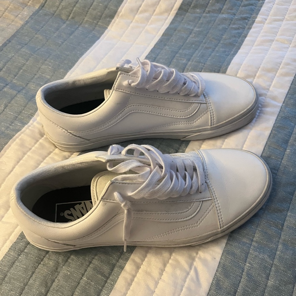 Vans Men's Classic White Sneakers